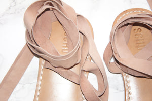Schutz "Tommy" flat pink sandals size