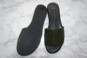 Newbark Frankie Slide in Fatigue Green Velvet