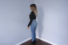 MOTHER  High Waisted Rascal Ankle Crop